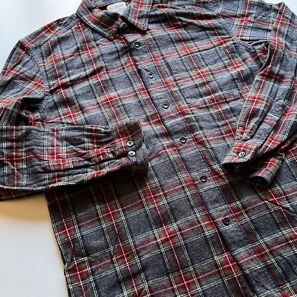 L.L. Bean Tradition Fit Soft Cotton Button Down Flannel Sz. M - Picture 1 of 8